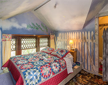 Treehouse Room